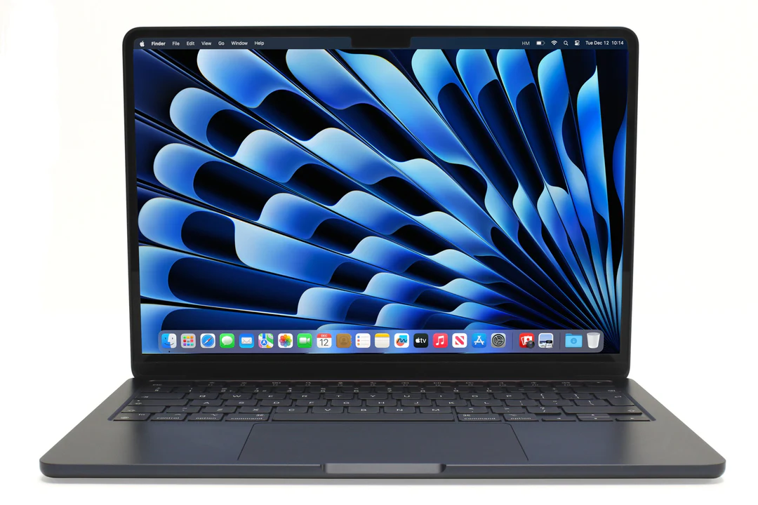 Apple MacBook Air M3 / M3 8-core CPU 10-core GPU / RAM 24 Go / SSD 512 Go / Écran 13.6" IPS 2880 x 1864 (WQXGA+) / Couleur Midnight / Garantie 1 An Fournisseur